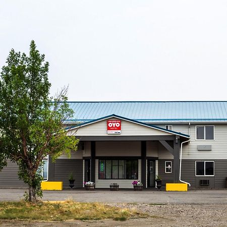 Oyo Hotel Shelby Mt Hwy 2 & I-15 Екстер'єр фото