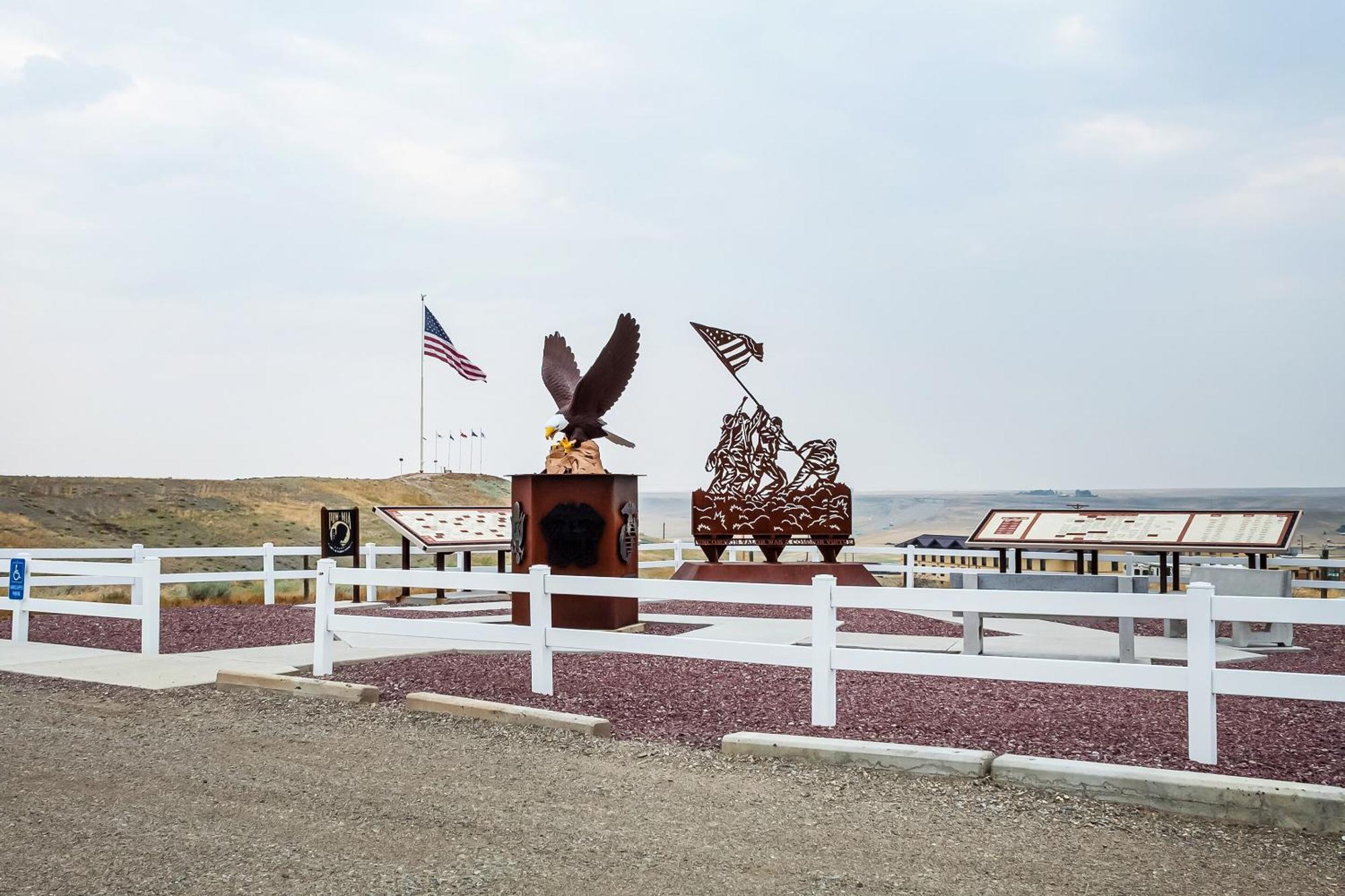 Oyo Hotel Shelby Mt Hwy 2 & I-15 Екстер'єр фото